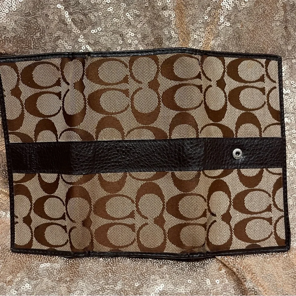 Coach Preloved Trifold Monogram Wallet - Picture 4 of 14